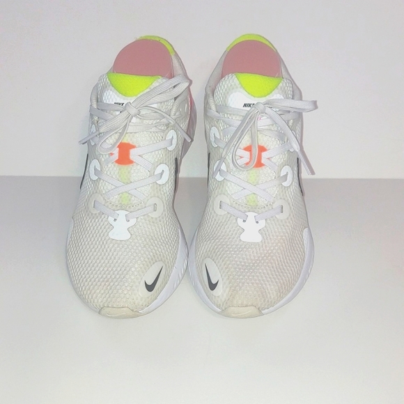 Men's Nike Renew Run - Picture 2 of 11